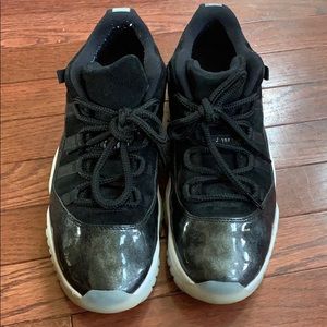 Air Jordan 11 Low Barrons